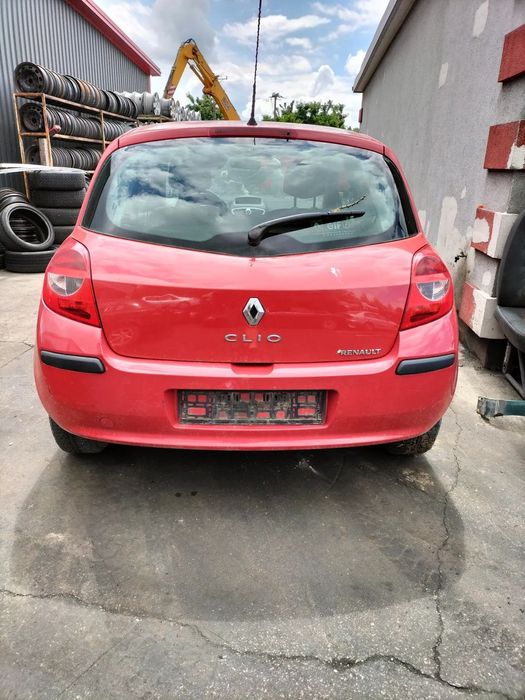 LAMPA LEWA PRAWA TYŁ RENAULT CLIO III 1.5 DCI 05-09r PRZED LIFT KOD LAK. OV727