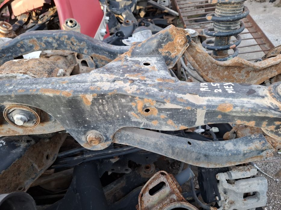 Задня балка підрамник субару аутбек 2003-2008 . Не гнилий . Subaru outback bp bl