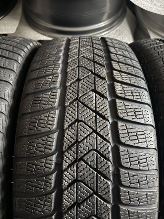 Шини зимові 275/35/21 245/40/21 Pirellii RFT зимние разноширокие