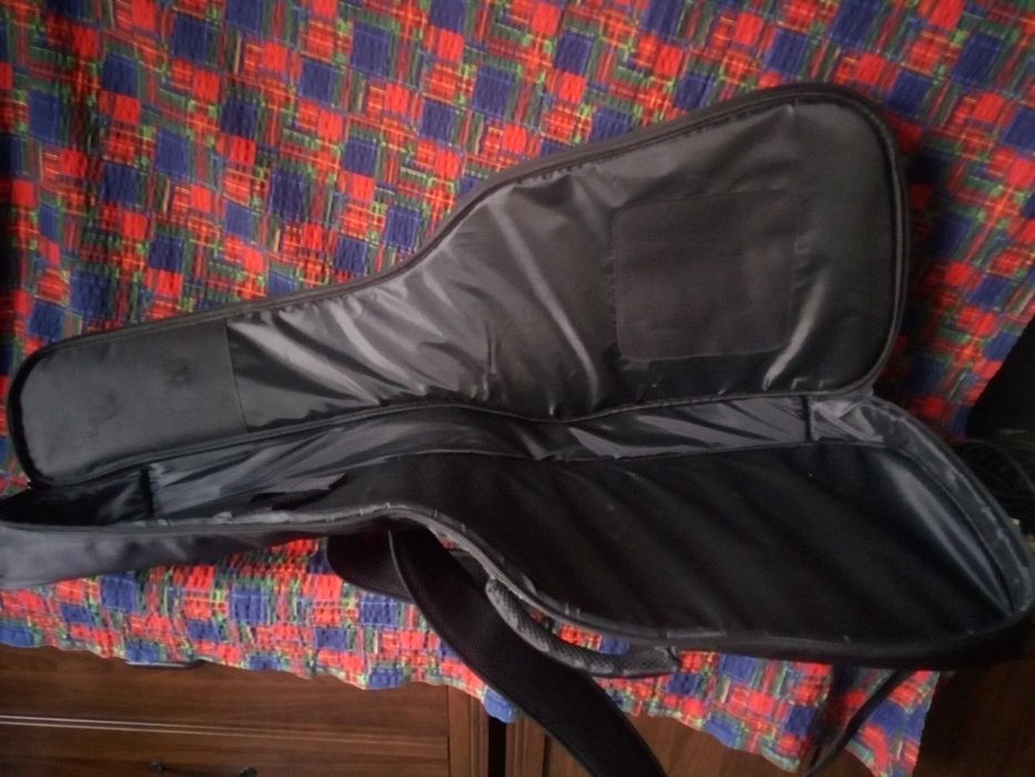 Futerał  na gitarę