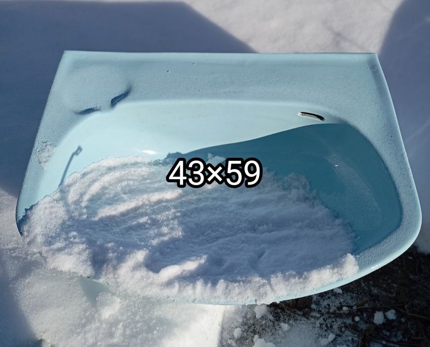 Умивальник. Раковина в ванну кімнату.