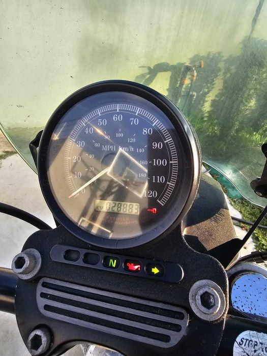 Harley Davidson 883R