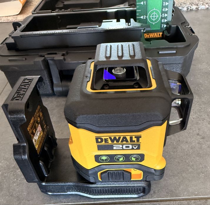 Laser DeWalt DCLE34031B