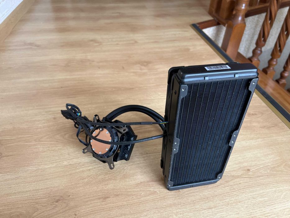 Водяне охолодження ASUS ROG Ryujin 240 (ROG-RYUJIN-240)