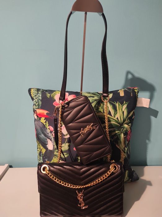 Mala preta com Carteira (portes incluidos)