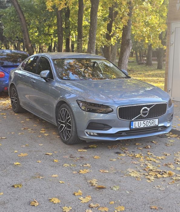 Volvo s90 momentum