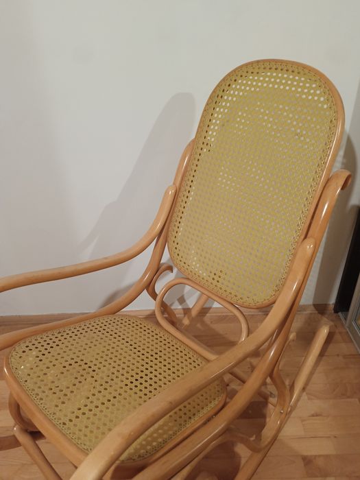 Fotel bujany  drewniany