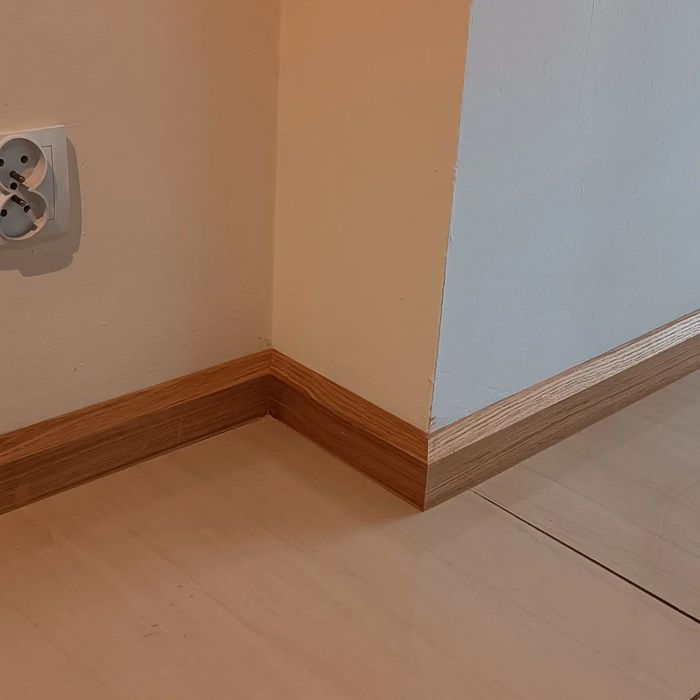 Montaż listew przypodlogowych