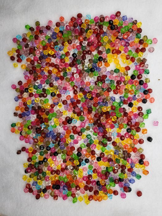 Koraliki 5-6mm Kryształki szlifowane 1000szt akrylowe Mix
