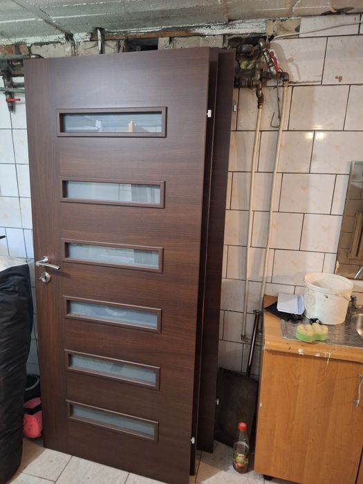 Drzwi wewnętrzne lokalowe 6 szt + ościeżnice