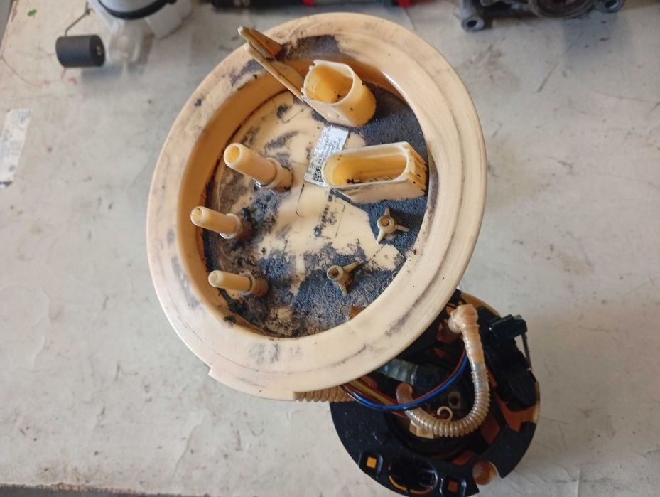 bomba de combustivel audi a4 2.0 tdi 8k