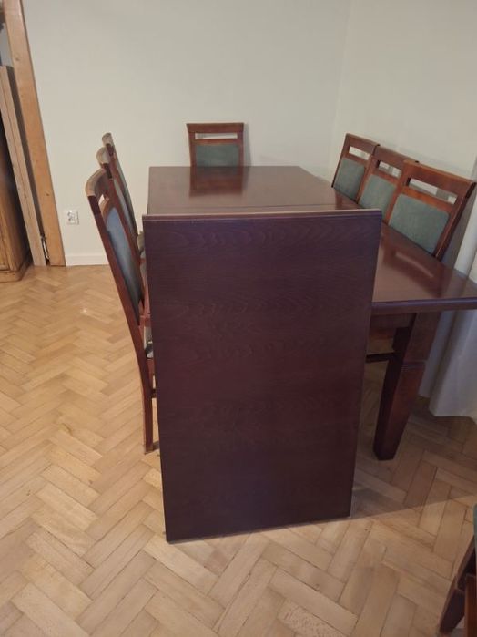 Sprzedam stół do rodzinnych uroczystości