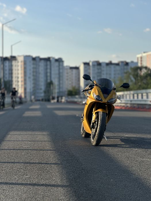 Triumph daytona 675