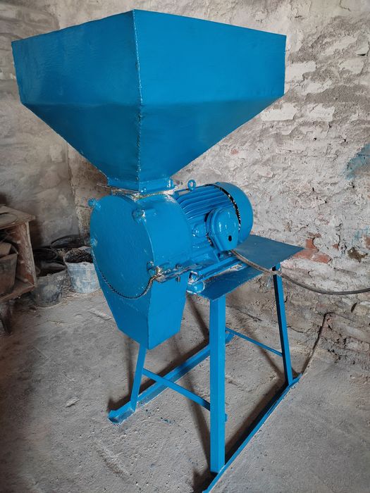 Крупорушка, дробилка.