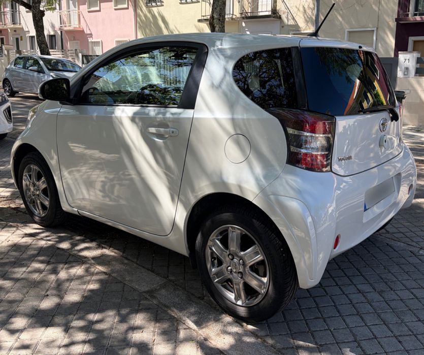 Totota Iq 1.0 VVT-i 2009