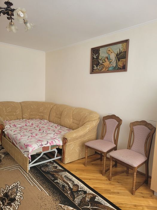 Продам 2 км.кв.вул.Галицька(АТБ), новобудова,не вуглова,світла,тепла