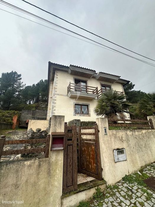 Moradia V3 Isolada em Alijó – Vila Real