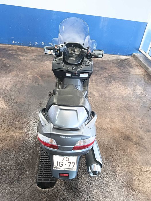 Suzuki Burgman 650cc executive