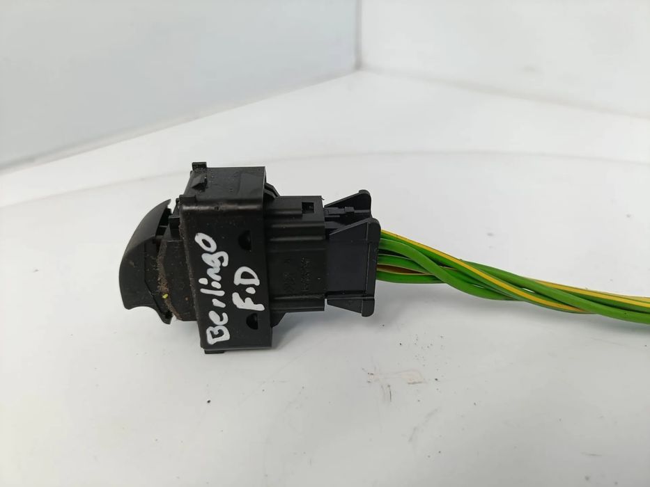 Comando / botão / interruptor vidros frente direito CITROËN Berlingo V