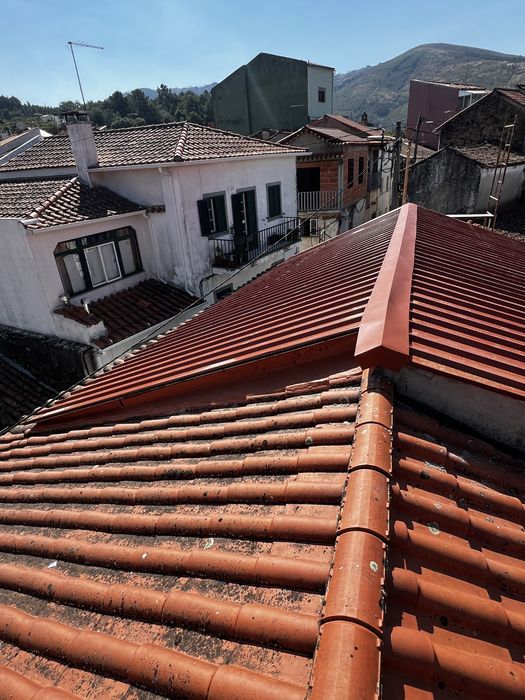SERVIÇOS DE TELHADOS