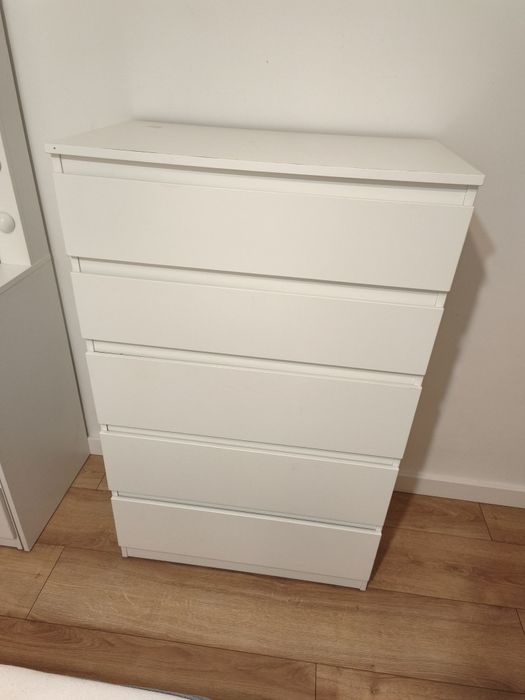 Biała Komoda ikea