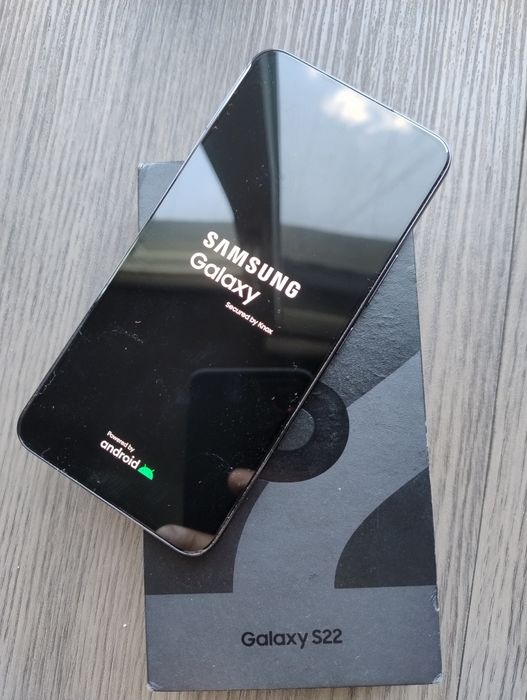 Смартфон Samsung Galaxy S22 5G 8/128GB S9010/DS Phantom Black  На запчасти.
