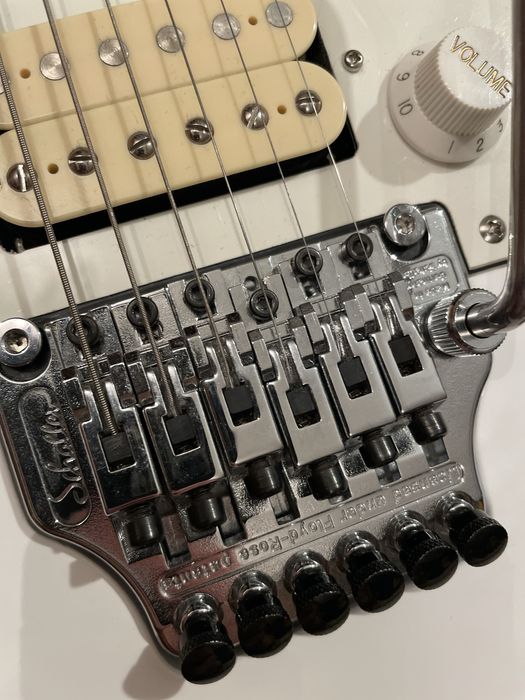 Stratocaster Floyd Rose Superstrat Custom Hathor, Gotoh, Fender, Suhr