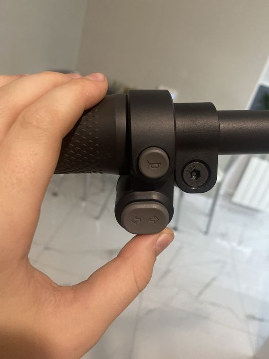 Поміняю самокат на g2 , самока зарадка тиримає 100 процентів