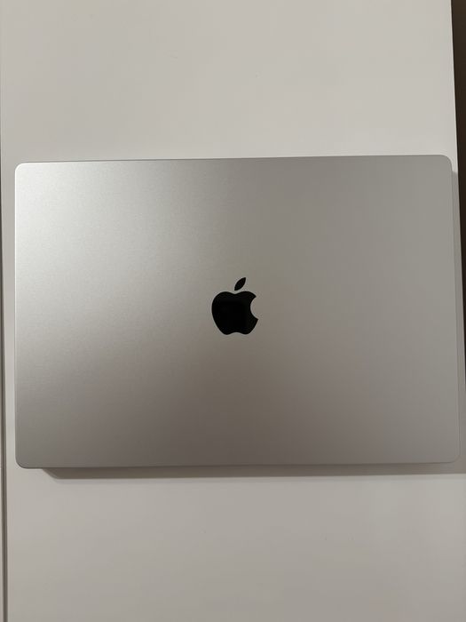 Macbook Pro 16 M3 Pro 18GB RAM 512GB , ART ,Laptop