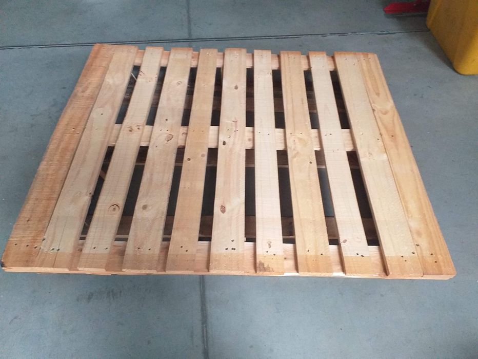 Paleta , Palety  110x130 , deski 1,5- 1,7cm, CP7