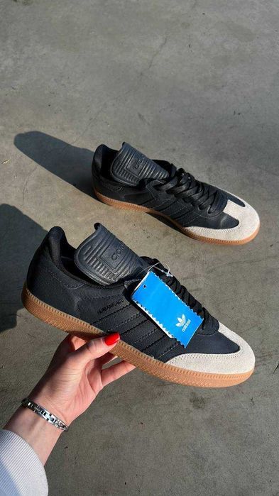 Чоловічі Кросівки Pharrell Williams x Adidas Samba Humanrace 40-45