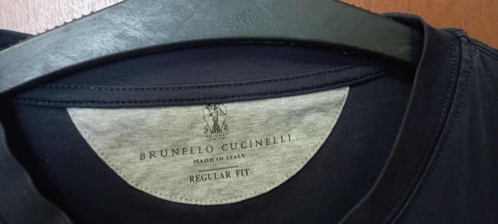 Продам мужскую футболку Brunello  Cucinelli
