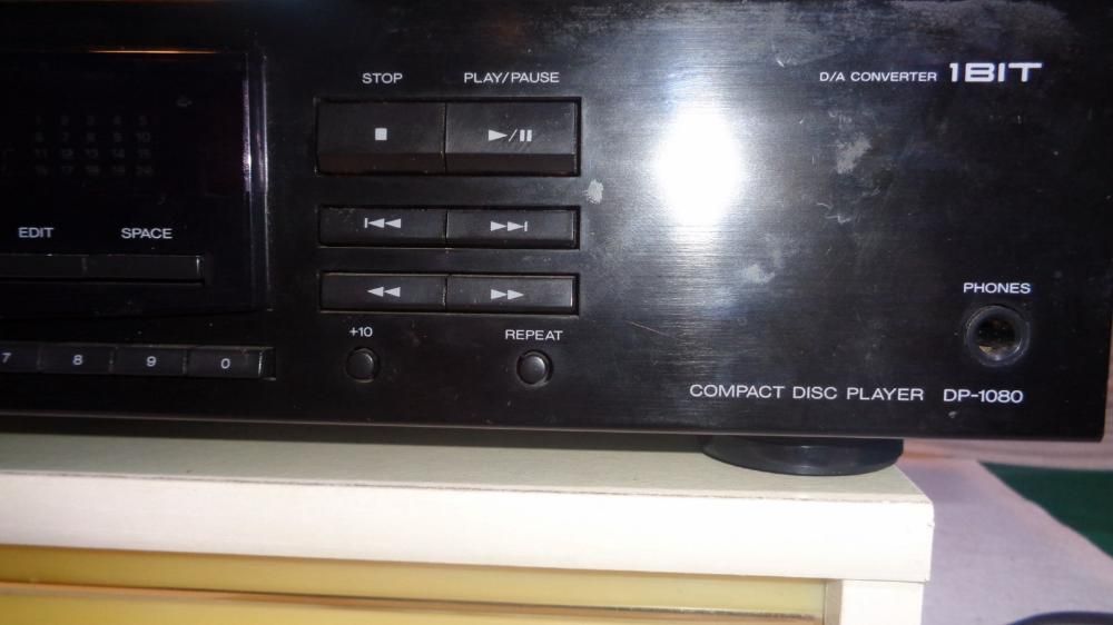 Odtwarzacz CD Kenwood DP-1080