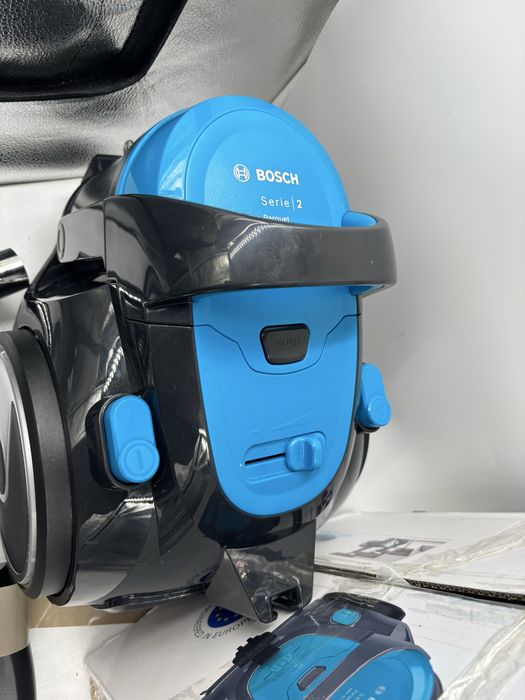 Bosch bgs05x240 odkurzacz bezworkowy 700w