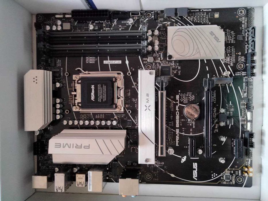 Материнська плата Asus PRIME B650-Plus AM5