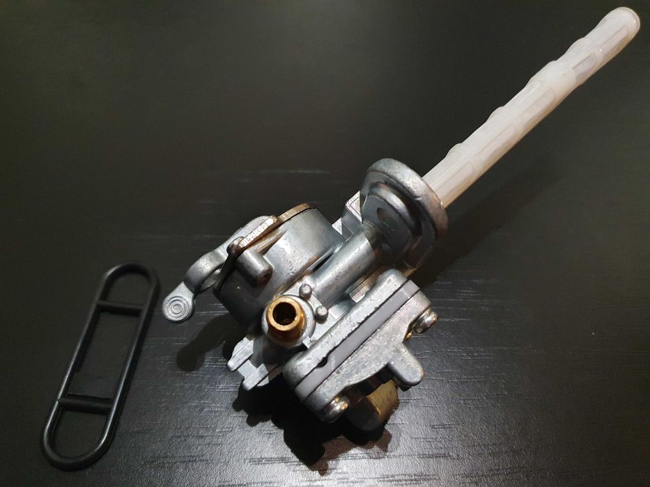 Torneira de gasolina Suzuki GSX 600 F Katana