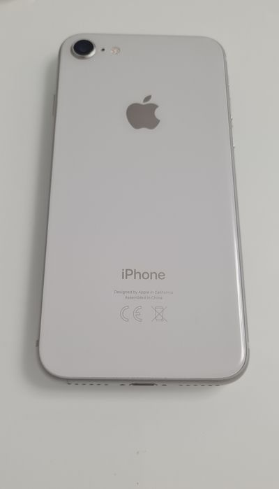 Iphone 8 64gb Silver Stan idealny Bateria 100%