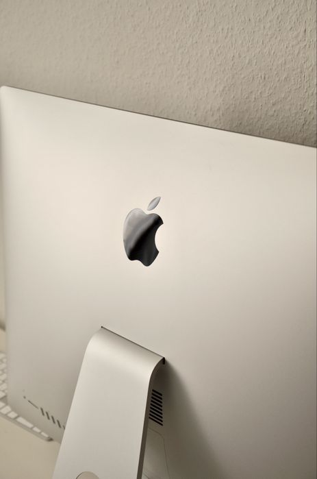 Imac 2019 27” retina 5k, IC i5 32gb ram 1Tb ssd