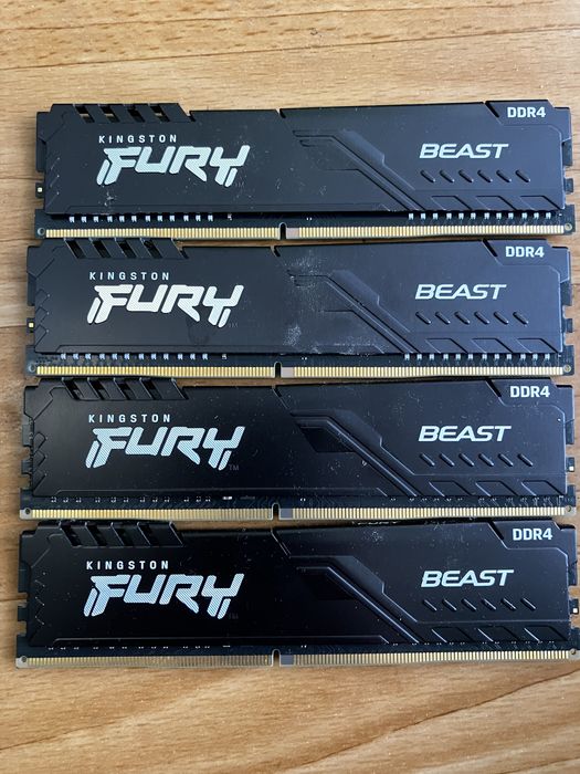 Kingston Fury Beast 32GB (4x8GB) DDR4 3200MHz CL16