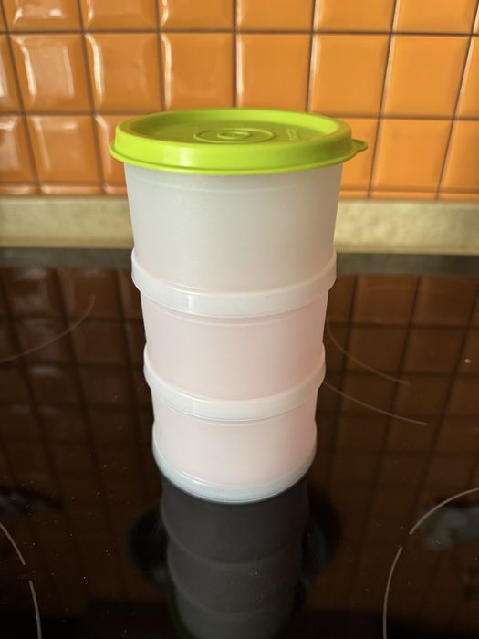 Таппер - вежа, Tupperware.
