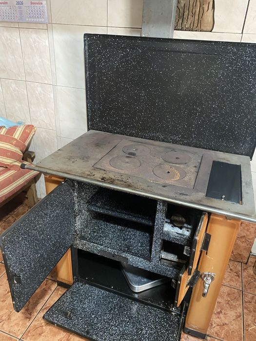 fogão a lenha oliveirinha como novo