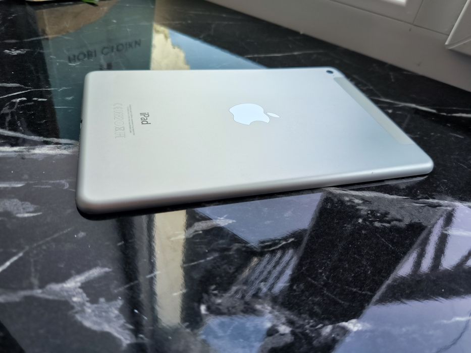 Ipad Mini 4 LTE 16Gb Silver