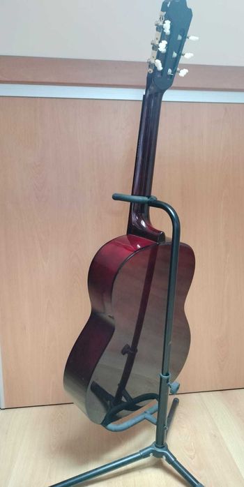 Guitarra Clássica Asthon em ótimo estado com cordas novas