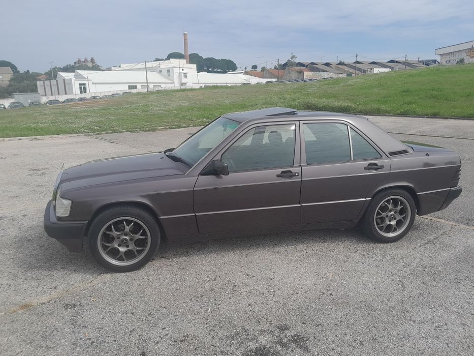 Mercedes 190d impecável