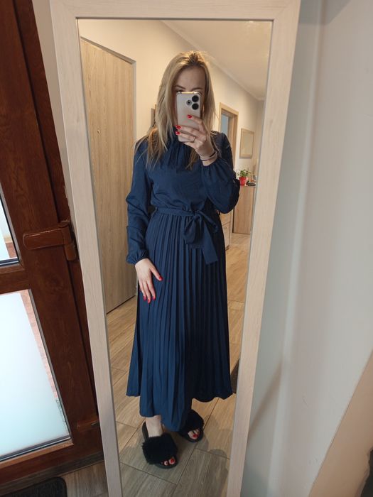 Sukienka długa plisowana