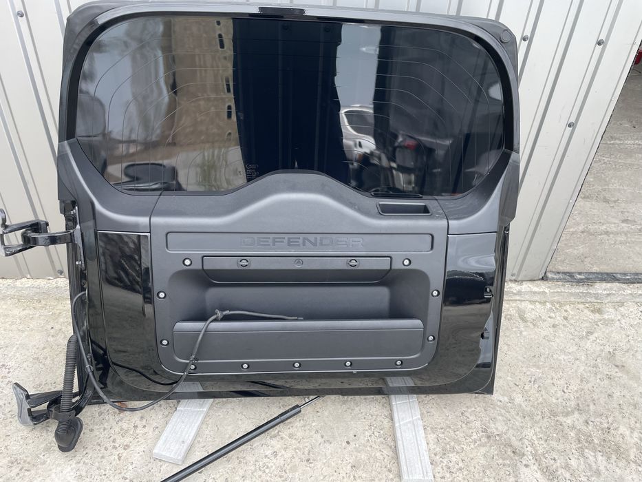 Крышка багажника в сборе Land Rover Defender L663