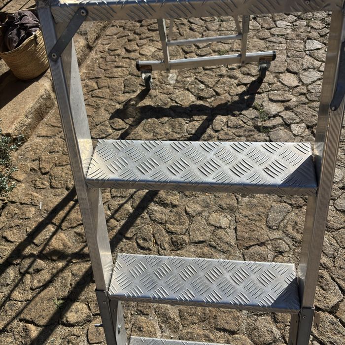 Escadote aluminio