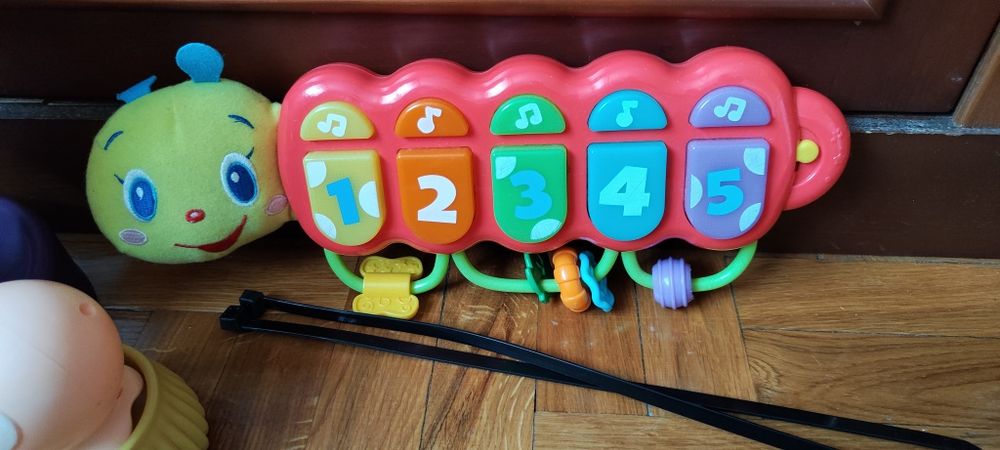 12м+ Лот развивающих музыкальных игр Win fun