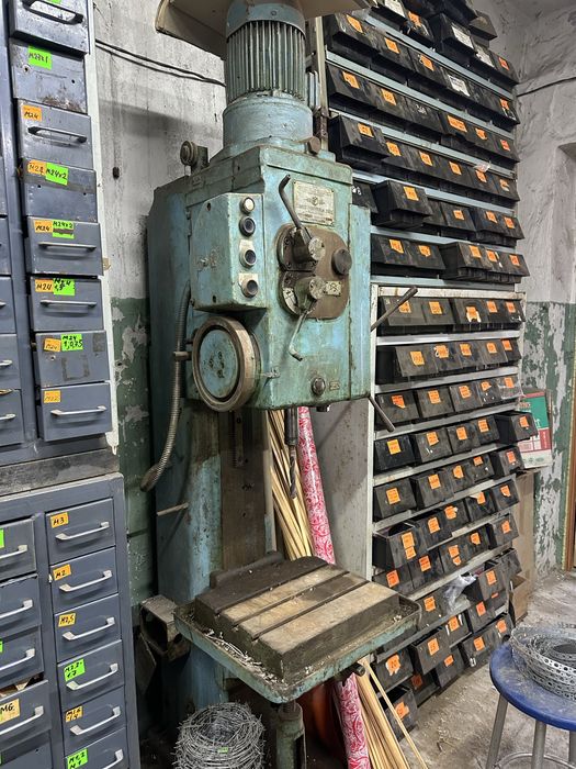 Фрезерний верстат ФУ-321 FU-321 Болгарія , Свердлильний станок 2H118