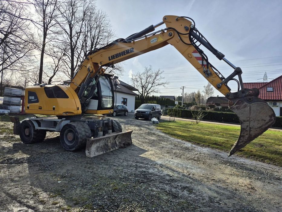 Liebherr A918  Koparka Liebherr A918 z 2017/2018 przebieg 8500 mth. Compact